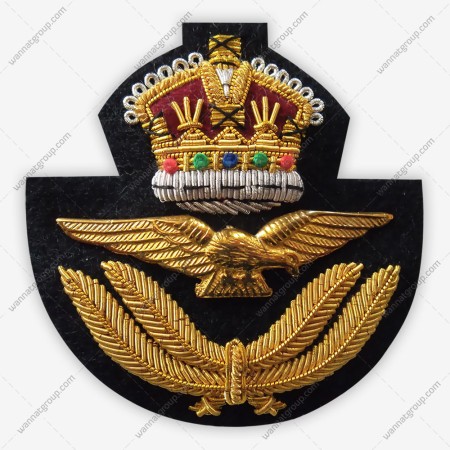 RAF officer cap badge
